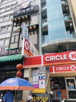 Cho thuê mặt bằng tầng trệt 23B Tôn Đức Thắng Quận 1 Dt: 5.5x20m2