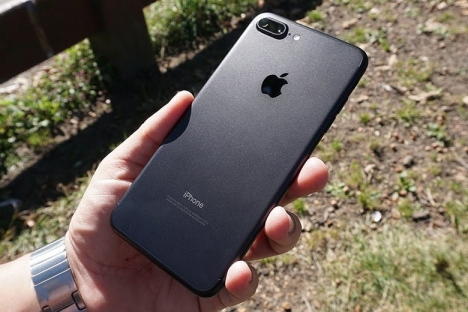 Đu đưa giảm giá cùng iphone 7 plus 128GB giá chỉ 7.990.000đ