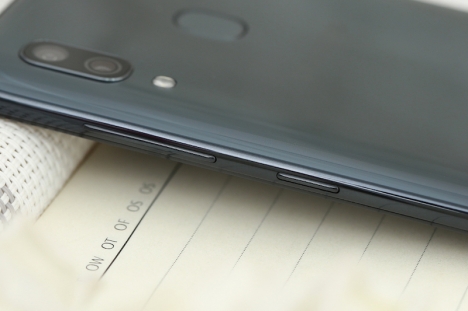 Samsung Galaxy a30 new 100% tại Tablet Plaza