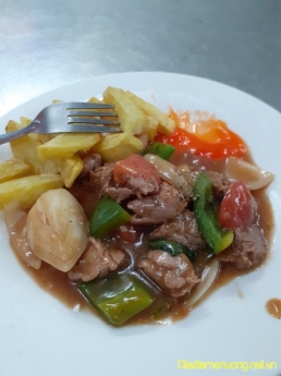 Quán Cơm Chiên, Hủ Tiếu Xào Ngon Nguyễn Văn Quá Quận 12