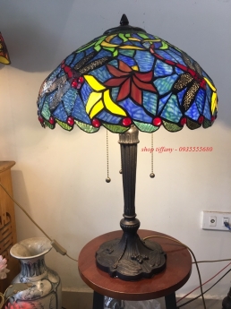 Đèn tiffany cách điệu Hoa sen Chuồn.