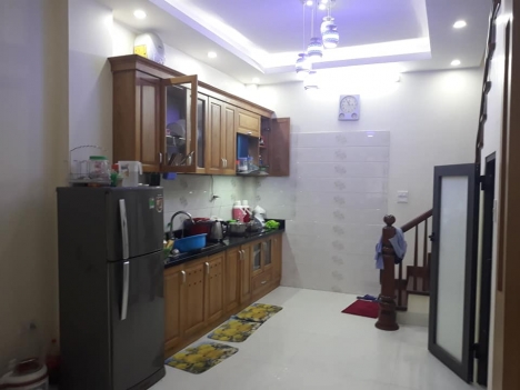 Nhà Thanh Xuân Bắc dt 46m, 5 tầng, mặt tiền 4.2m, giá 5,5 Tỷ, Ô tô, văn phòng