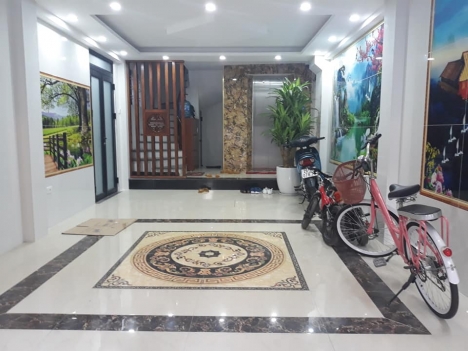 Bán nhà Hai Bà Trưng, 50m, 7 tầng - Thang máy, MT 4m, giá 7.3 Tỷ, Kinh doanh, Ô tô, lô góc