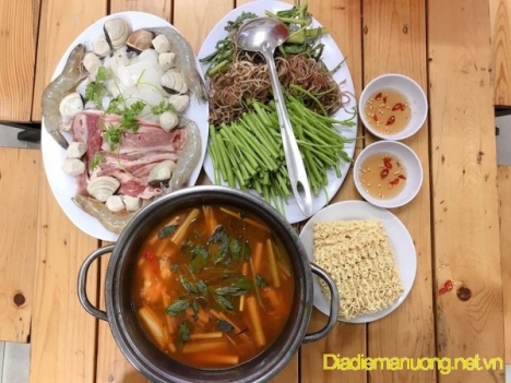 Quán Lẩu Hải Sản Ngon Trường Sa Phú Nhuận