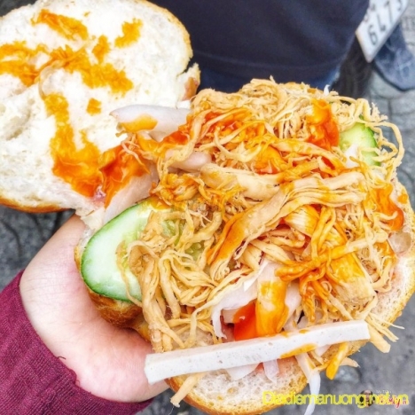 Bánh Mì Cóc, Bánh Mì Gà Xé Gò Vấp