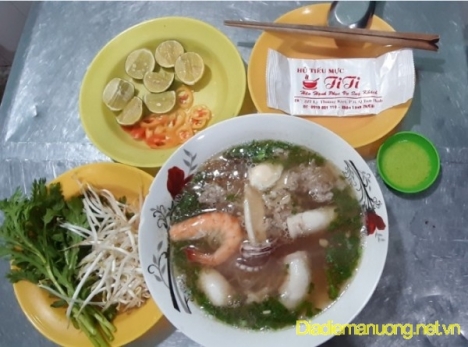 Quán Hủ Tiếu Mực Ngon Tân Bình