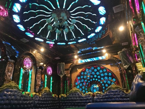 Thiết kế Trung tâm tiệc cưới- phòng karaoke - Bar chuyên nghiệp.