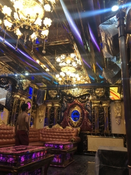 Thiết kế Trung tâm tiệc cưới- phòng karaoke - Bar chuyên nghiệp.