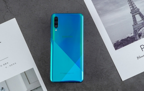 samsung a30s 64GB giá chỉ 4.590.000đ