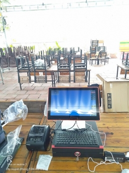 Lắp full bộ máy Pos cảm ứng tính tiền tại Bạc Liêu cho quán Hải Sản