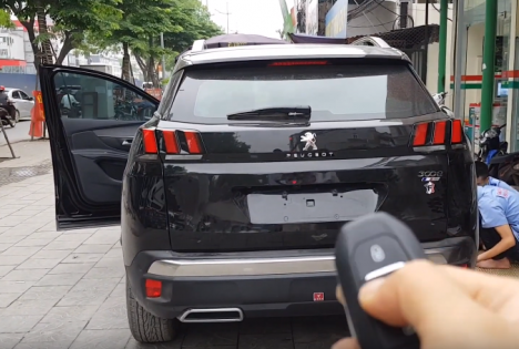 Cốp điện tự động xe Peugeot 3008 Uy tín – Giá rẻ