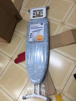 Cầu là chân cao Lock & Lock