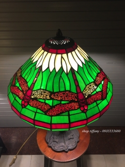 Đèn bàn Tiffany chân đồng Mỹ cổ.