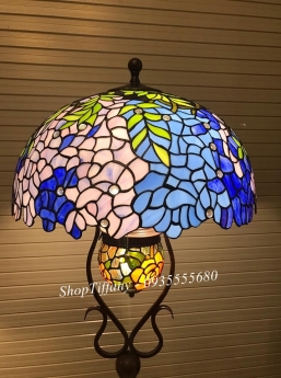 Đèn cây Tiffany hoa đậu