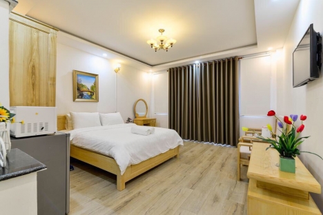 Tôi chính chủ cần bán gấp nhà MT trần nhật duật phường tân định quận 1. dt 5x16m, giá 22,5 tỷ