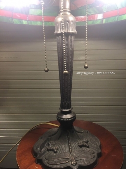Đèn bàn Tiffany chân đồng Mỹ cổ