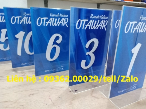 Biển đánh số bàn bằng mica Đài Loan siêu xinh