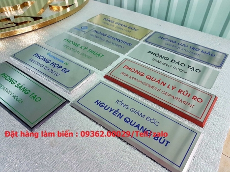 Khẳng định đẳng cấp với biển công ty bằng mica ca Đài Loan