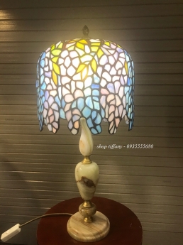 Đèn bàn tiffany hoa đậu rủ.