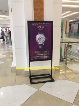 Standee mica các loại cho tất cả các ngành dịch vụ.