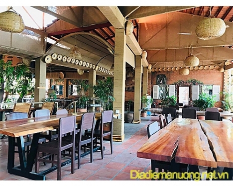 Quán Cafe Sân Vườn Đẹp Quận 7