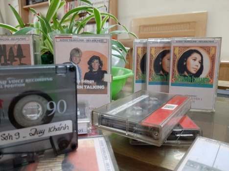 băng cassette chương trình theo yêu cầu