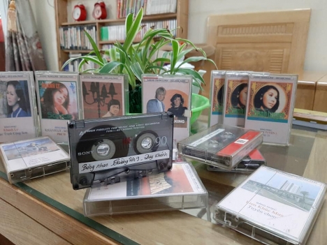 băng cassette chương trình theo yêu cầu