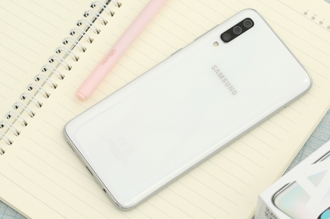 Siêu sale Samsung Galaxy A70 giá cực rẻ tại Dĩ An