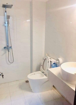 Cần tiền bán nhà cực hiếm 2 số Lạc Long Quân 79 m2 giá chỉ 7.7 tỷ P11 Tân Bình