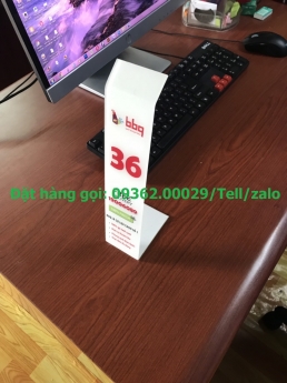Không bao giờ lo nhầm lẫn với thẻ đánh số bàn bằng mica Đài Loan.