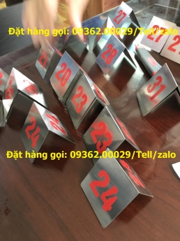 Không bao giờ lo nhầm lẫn với thẻ đánh số bàn bằng mica Đài Loan.