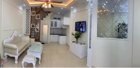 Nhà Thanh Xuân 30m, 4.5 tầng, 3 ngủ, giá 2,15 Tỷ (0948 ba 58 tám 22)