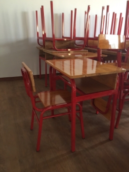 Bàn ghế nhà trường đạt chuẩn rẻ nhất Việt Nam