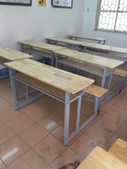 Xóa bỏ bệnh cong vẹo cột sống học đường với bàn học  đạt chuẩn