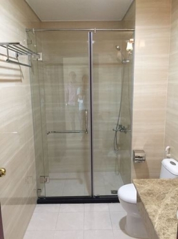 Các loại vách kính cường lực phòng tắm thường dùng