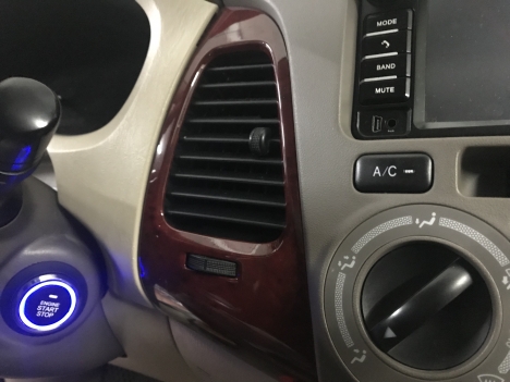 Innova - Đóng mở cửa tự động với Smartkey | carviet.net