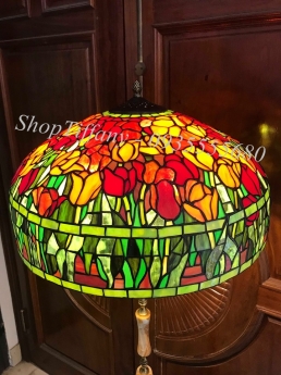 Đèn Tiffany họa tiết hoa Tuylip