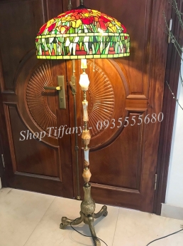 Đèn Tiffany họa tiết hoa Tuylip