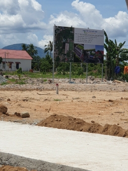 Bán đất 348m2 Suối Tiên, Diên Khánh, cần bán nhanh trước tết, hạ giá chỉ còn 1.9 triệu/m2.