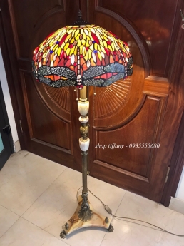 Đèn Tiffany họa tiết chuồn cam.