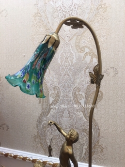 Đèn tiffany tượng đồng ngủ cao cấp.