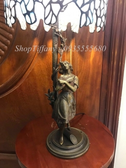 Đèn Tiffany hoa đậu rủ tượng cổ