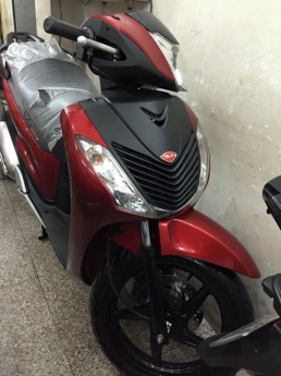 Bán Gấp SH150i Màu Đỏ Đen Đời 2013 Nhập Ý
