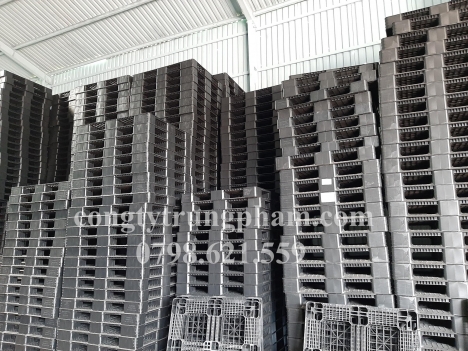 Pallet nhựa cũ - mới có độ bền cao, pallet nhựa chuyên dùng