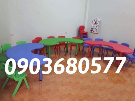 Nơi bán bàn và ghế nhựa mầm non dành cho trẻ nhỏ giá TỐT