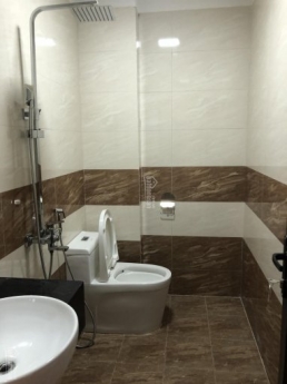 Bán nhà Hồ Đền Lừ, DT 42m, 5T, an sinh đỉnh, giá 3.6 tỷ