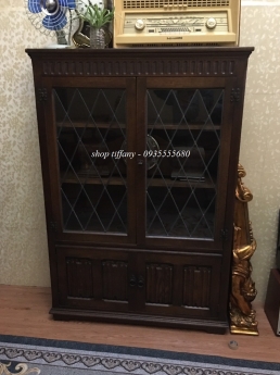 Giao lưu em tủ rượu xuất sứ pháp.