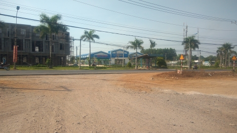 Bán đất cực đẹp mặt tiền đường tỉnh lộ DT769, đối diện chợ, gần sân bay