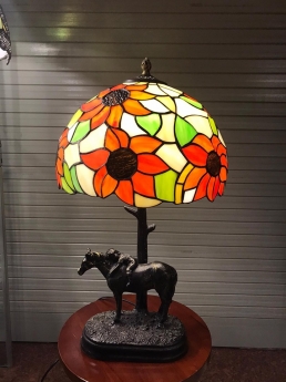 Đèn bàn tiffany hoạ tiết hoa hướng dương