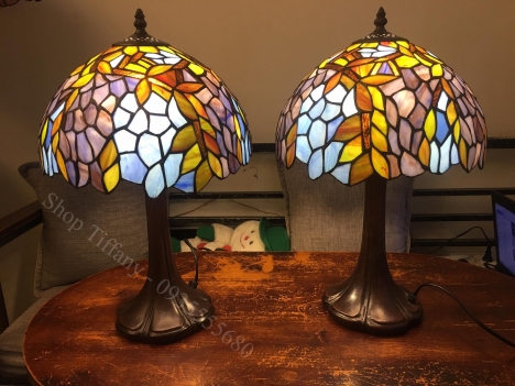 Đôi đèn tiffany hoạ tiết hoa đậu tía
